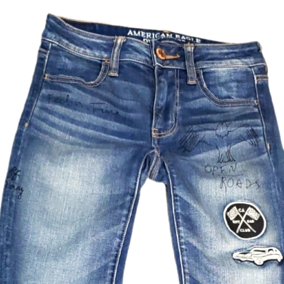American Eagle Jeans with Patches, Size 00 - Picture 4 of 17
